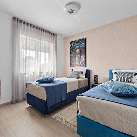 Apartment Leone 메덜린 외부 사진